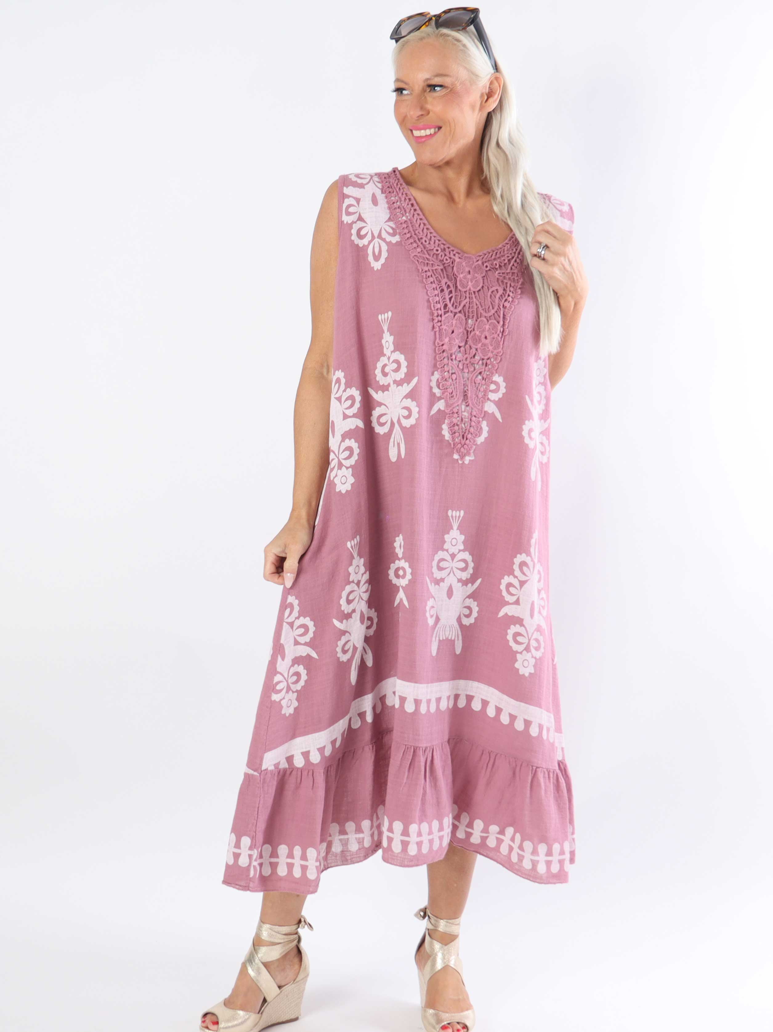 Tanzania - Vacker bomullsklänning i linne-liknande tyg i plus size